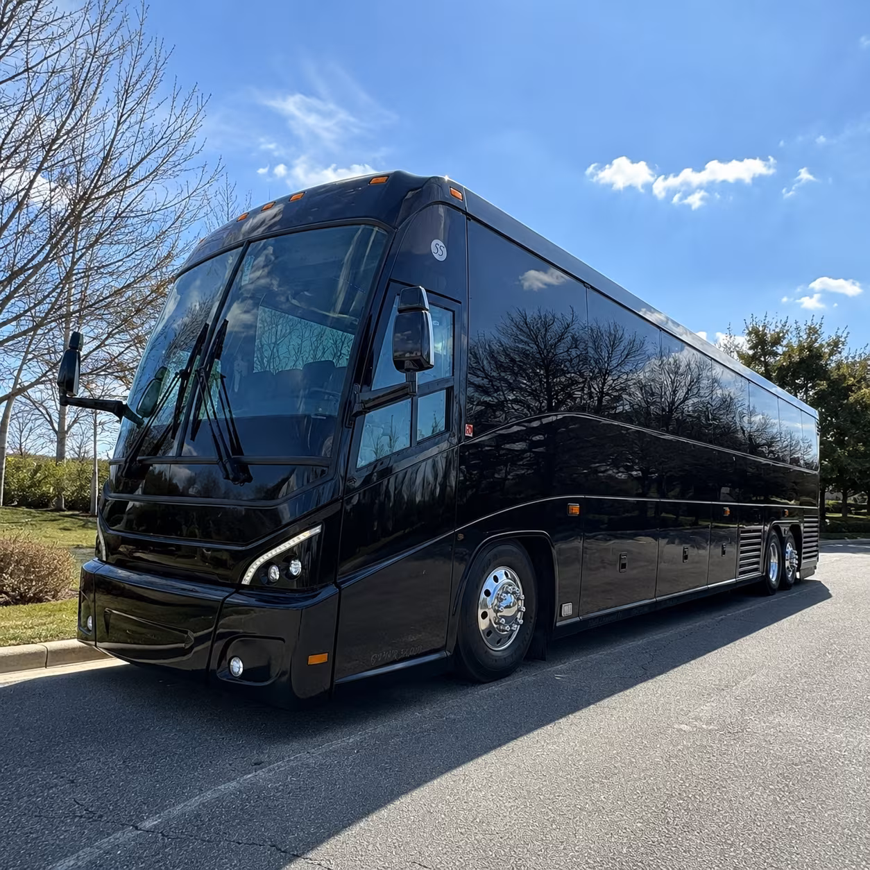 charter buses for essex county government employees traveling to boston and salem