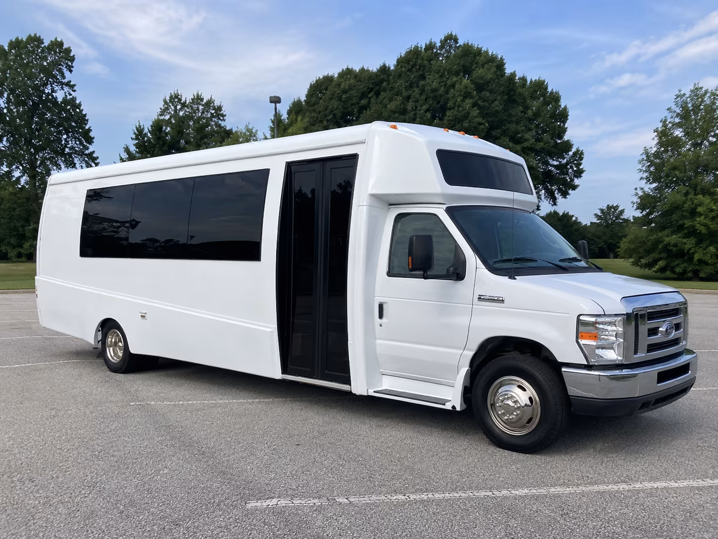 methuen 18 passenger party bus